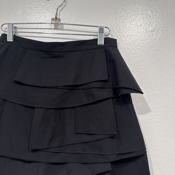BCBG Maxazria Layered Mini Skirt Women’s Size 0 Black Tiered Y2K Look Boho Arsty - Picture 2 of 7